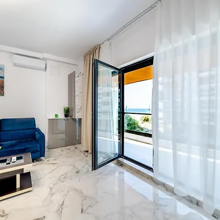 Lexxa 2 Casa Del Mar-mamaia Nord Apartment